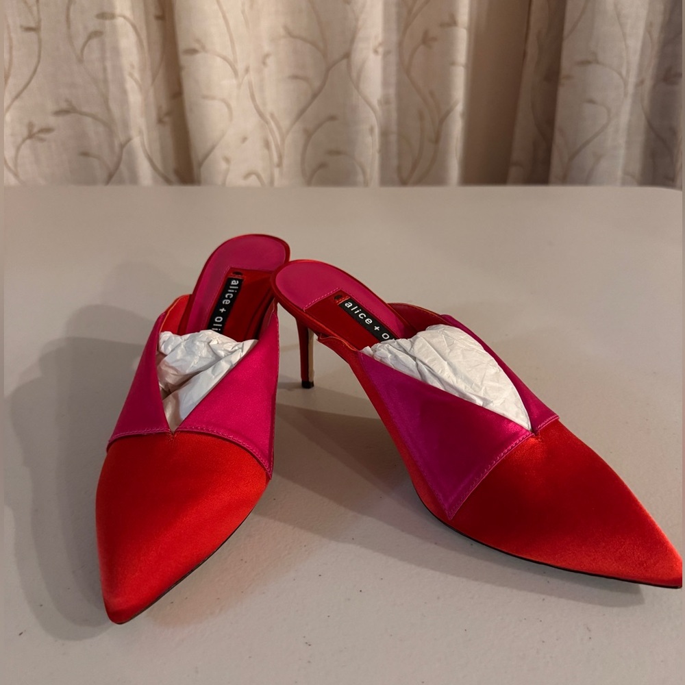 Alice + Olivia Mareist Heel